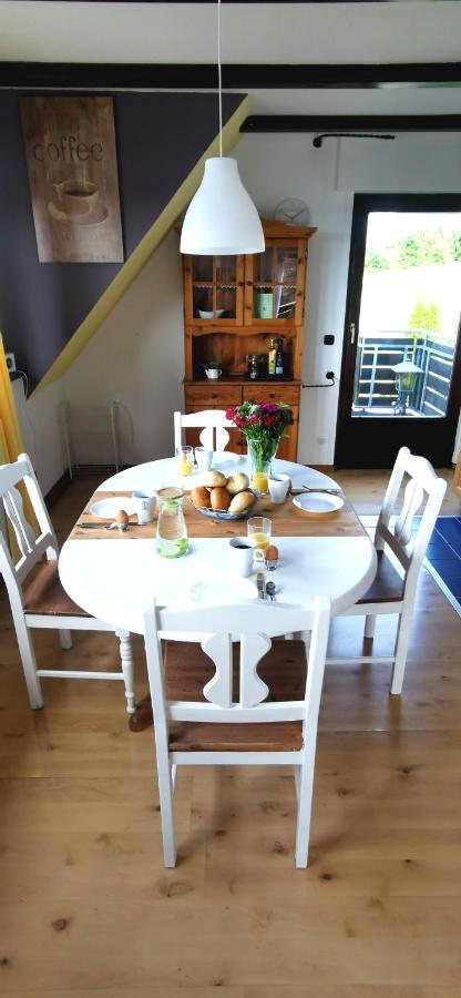 Apartamento Auszeit Rhein-Mosel Waldesch Exterior foto