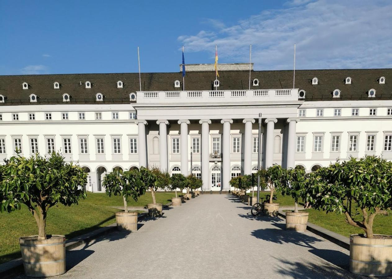 Apartamento Auszeit Rhein-Mosel Waldesch Exterior foto